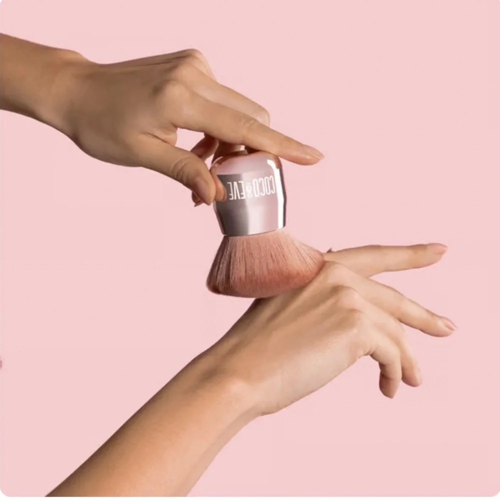 Coco & Eve Self-Tan Face Kabuki Brush
